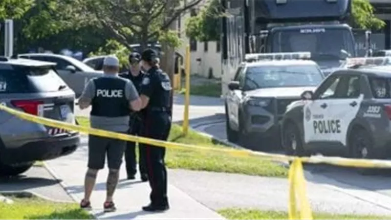 قادة العالم يعربون عن التعازي في ضحايا حادث إطلاق النار بكندا