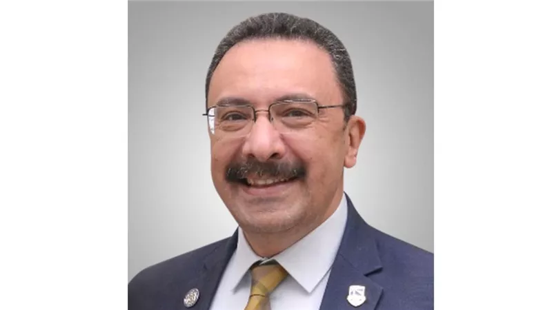 الدكتور أحمد عادل عبد الحكيم قائمًا بأعمال رئيس جامعة الإسكندرية