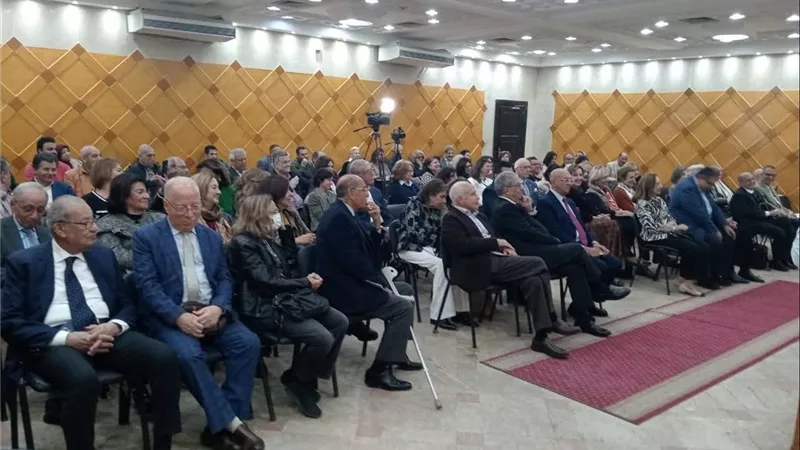 نجوم الفن والآدب والسياسة في ندوة «الأدب المصري القديم» بمكتبة القاهرة