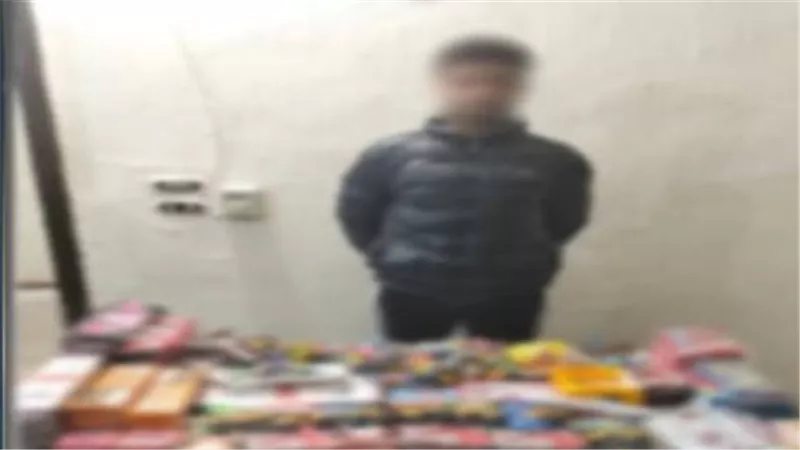 سقوط «إمبراطور الصواريخ» بالعامرية.. وضبط 3100 قطعة قبل ترويجها