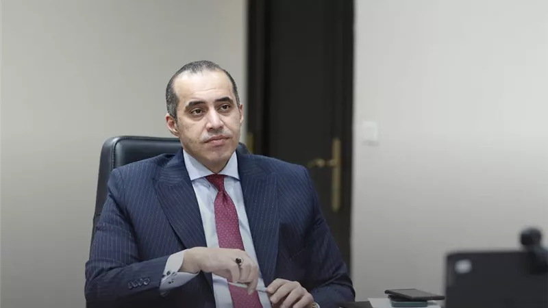 مصطفى بكري: هل يرأس المستشار محمود فوزي أحد الأحزاب الكبرى؟