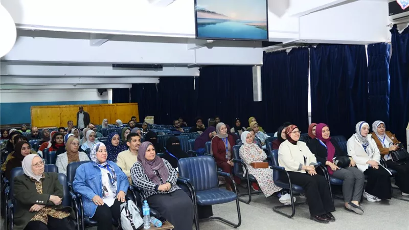 «الصيام الآمن.. ما يسأل عنه المرضى».. طب الأسرة بأسيوط ينظم يوما علميا