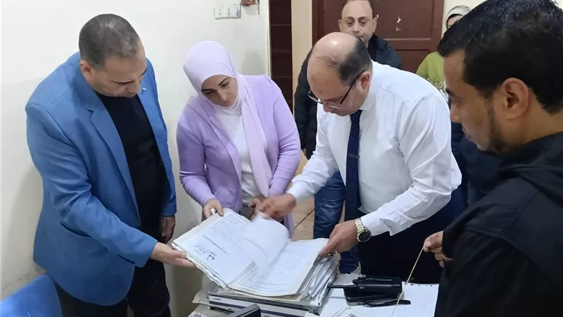  رئيس مدينة كوم حمادة يتابع منظومة التصالح والتقنين