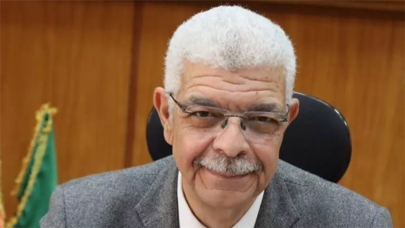 رئيس جامعة المنوفية يدعو الخريجين والباحثين  للاستفادة من منح فولبرايت 