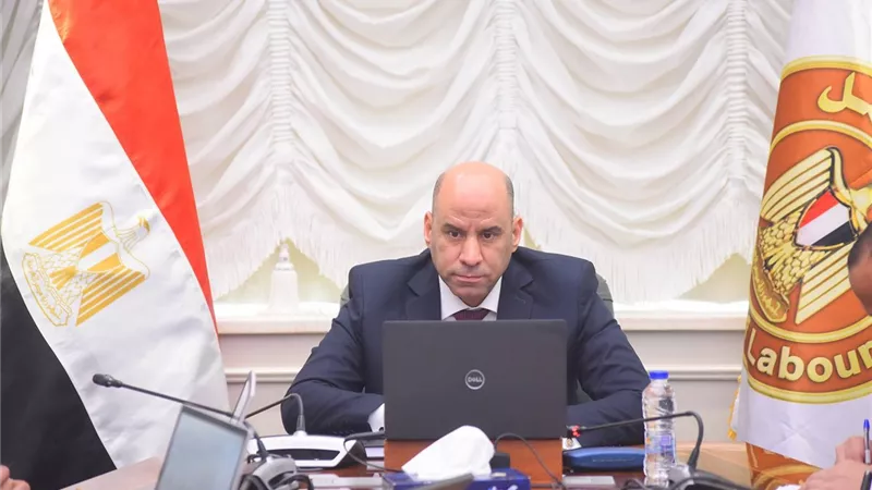 وزير العمل يوجه رسائل لمديريات المحافظات: ملتزمون بتأهيل الكوادر