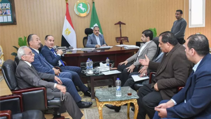 محافظ الشرقية: التنسيق بين الجهات يضمن الاستجابة لشكاوى المواطنين 
