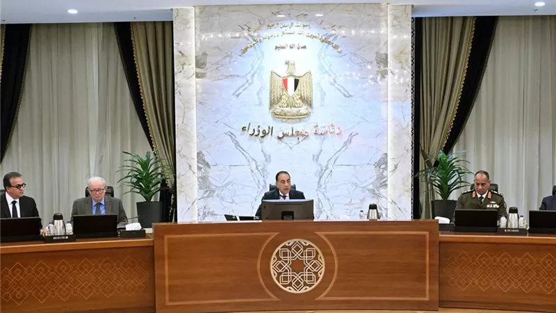 مدبولي: تكليفات الرئيس أساس عملنا ونسعي لتطوير الصحة والتعليم والإعلام 