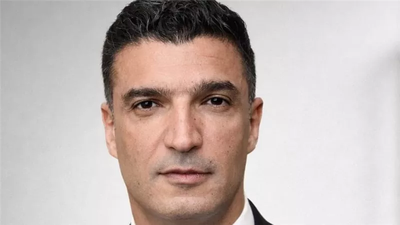 الصناعة تنفي التصريحات المنسوبة لخالد هاشم بشأن المصانع المتعثرة
