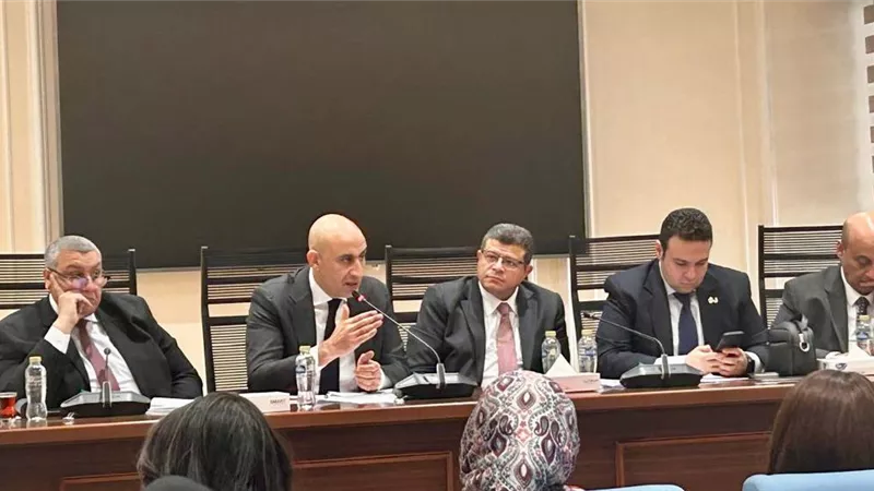 «التعليم» تدرس زيادة عدد سنوات «الإلزامي» لـ13 عامًا 