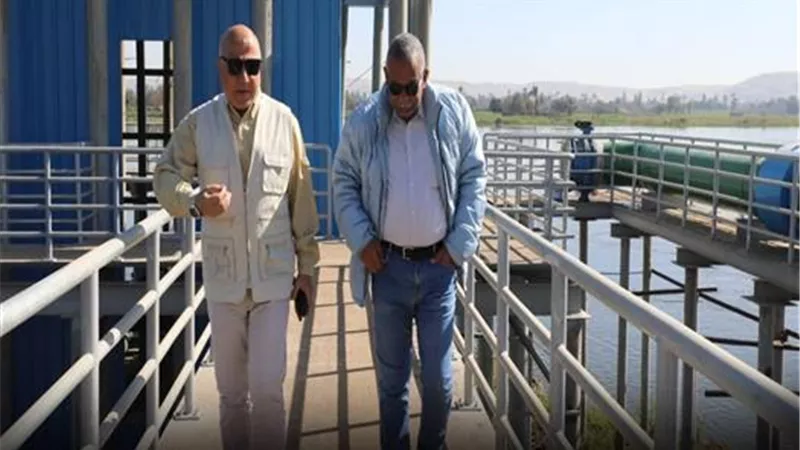 رئيس «مياه المنيا» يتفقد مشروعات «حياة كريمة» في مركز ملوي