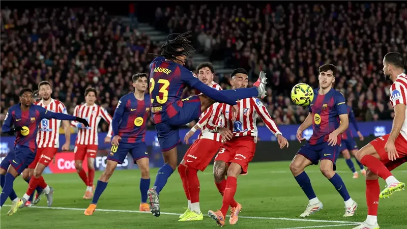 التشكيل الرسمي لمواجهة برشلونة وأتليتكو مدريد بنصف نهائي كأس الملك