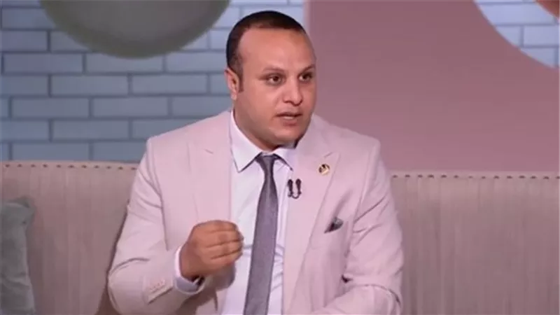 الهاتف في المدارس بين المنع والتقنين.. معركة الوعي والتحول الرقمي| خاص