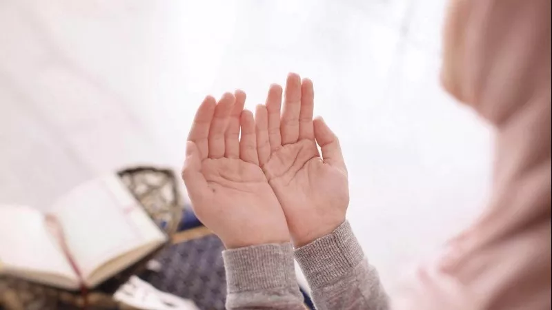 أزهري: الدعاء ليس مجرد قائمة طلبات بل مناجاة صادقة بين العبد وربه|فيديو