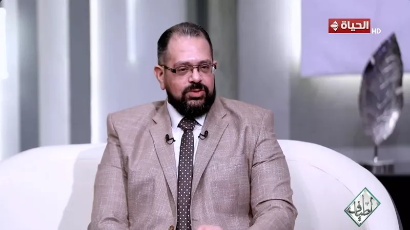 أستاذ أدب فارسي: الإيرانيون يحافظون على أصالتهم رغم الضغوط الخارجية|فيديو