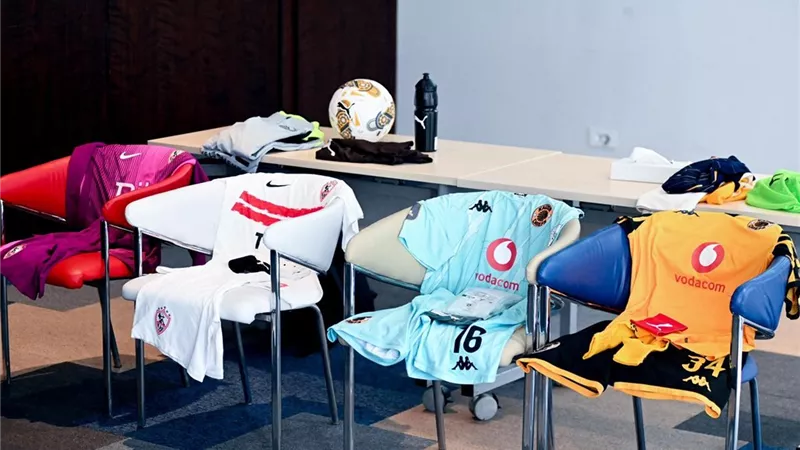تفاصيل الاجتماع الفني لمباراة الزمالك وكايزر تشيفز بالكونفدرالية 