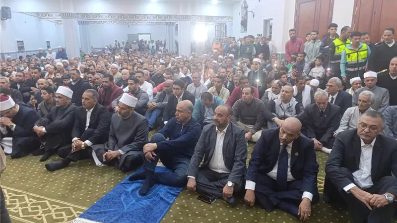 بعد 118 عامًا من إنشائه.. محافظ المنيا يفتتح المسجد الكبير بقرية أبو شحاتة