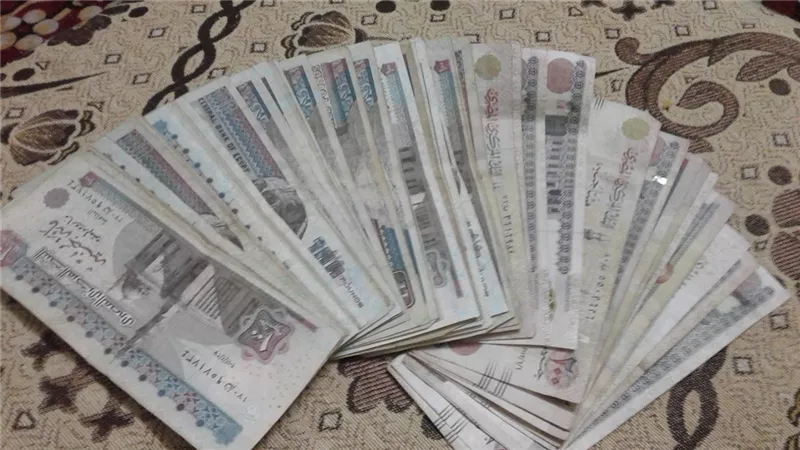 «اللقطة».. عثرت على مبلغ مالي في الطريق وأخذته.. فهل يجوز الانتفاع به؟