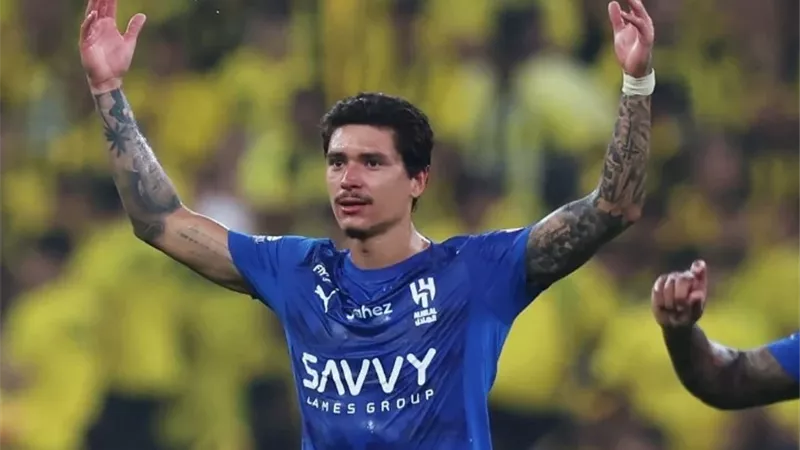أول رد فعل من نونيز بعد استبعاده من قائمة الهلال المحلية