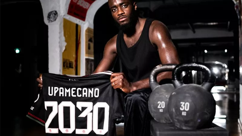 بايرن ميونخ يمدد عقد أوباميكانو حتى 2030
