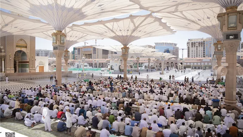 خطيب المسجد النبوي: شهر رمضان ميدان للتسابق في الخيرات