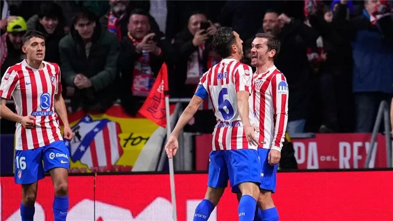 جريزمان ولوكمان يقودان تشكيل أتلتيكو مدريد أمام جيرونا في الدوري الإسباني
