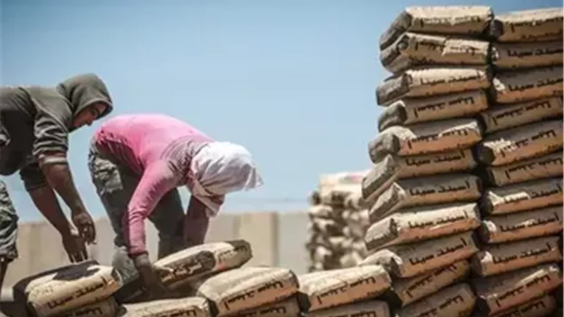بعد تراجع 200 جنيه للطن.. استقرار سعر الأسمنت وزيادة الصادرات