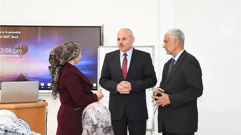 رئيس جامعة قناة السويس يتفقد فعاليات دورة التخطيط الاستراتيجي