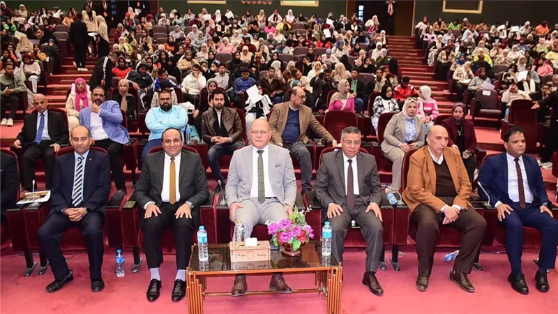 جامعة سوهاج تطلق جلسة حوارية ملهمة حول مستقبل الابتكار وريادة الأعمال