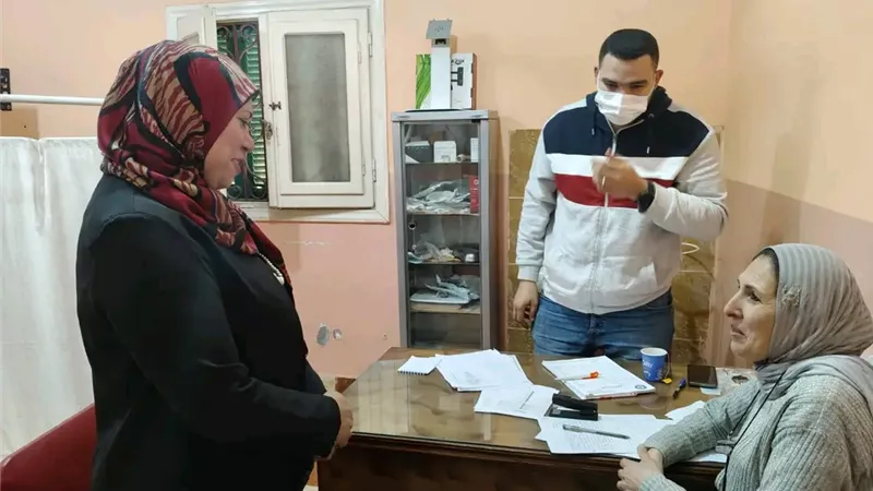 400 مستفيد من قافلة طبية مجانية بدكرنس 