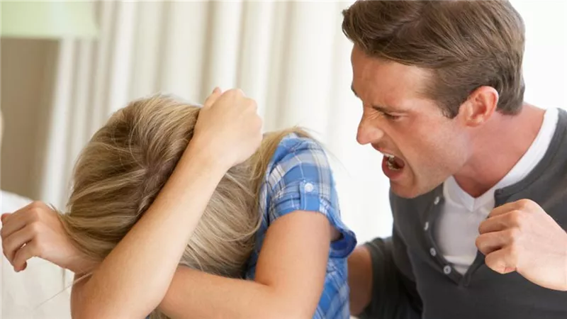 3 أشكال من العنف ضد الأطفال وأهمية حماية صحتهم النفسية