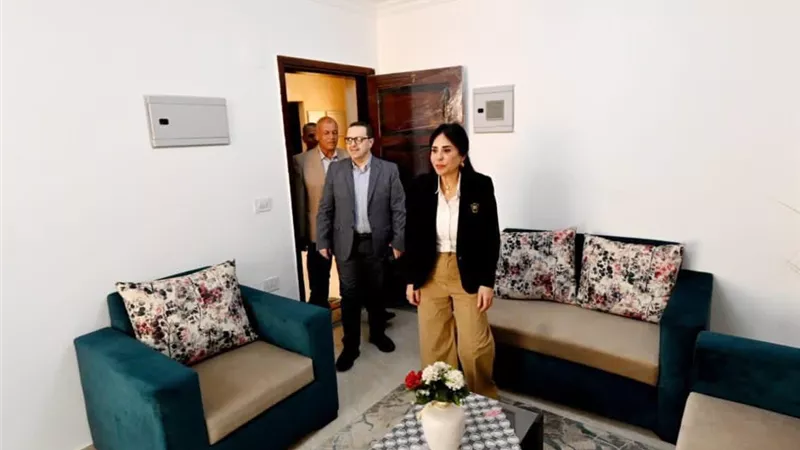 أول جولة لوزيرة الإسكان لدفع تسليم «سكن لكل المصريين»