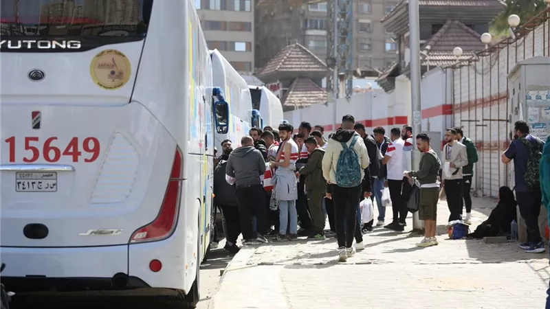 20 حافلة لنقل جماهير الزمالك إلى ستاد هيئة قناة السويس لمباراة كايزر تشيفز