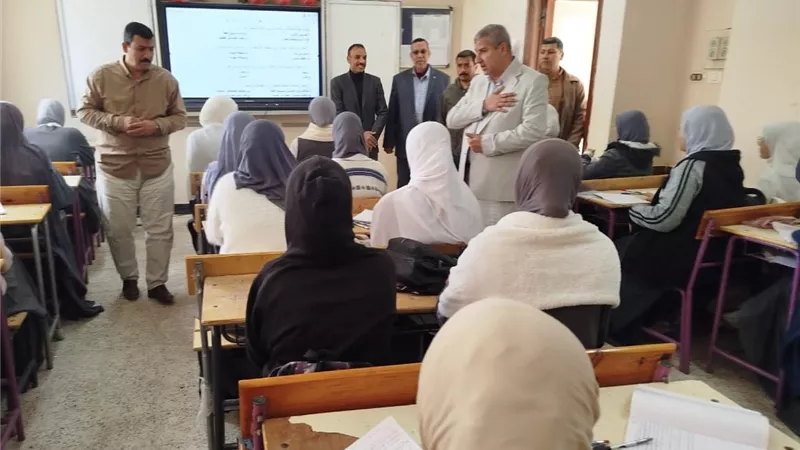 مدير تعليم الشرقية يتفقد انتظام العملية التعليمية بالمدارس 