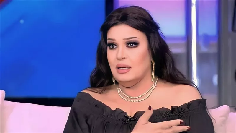 فيفي عبده توجه رسالة لـ هاني شاكر بعد إجرائه عملية جراحية