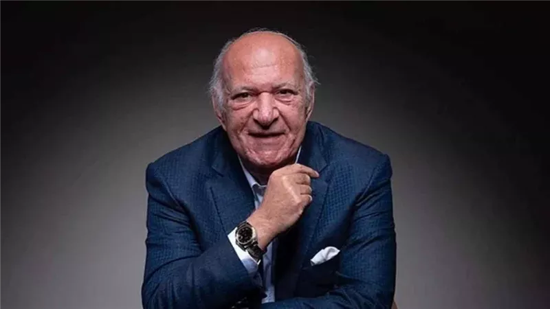عمر خيرت يحيي حفل موسيقي عالمي على مسرح رويال ألبرت هول بلندن