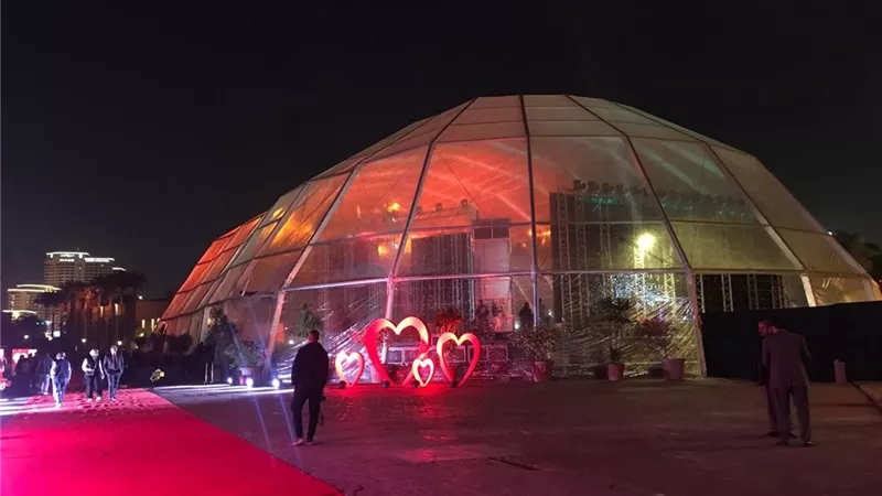 احتفالات عيد الحب تتألق في الأوبرا اليوم