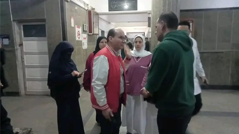 جولة مفاجئة لوكيل صحة الدقهلية بمستشفى جمصة لمتابعة انتظام العمل