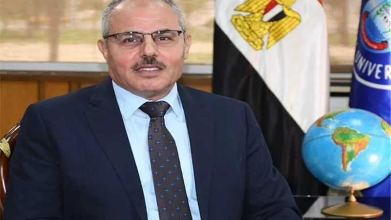  جامعة قناة السويس تنفذ برنامجًا تدريبيًا متخصصًا في تصنيع مستحضرات تجميل 