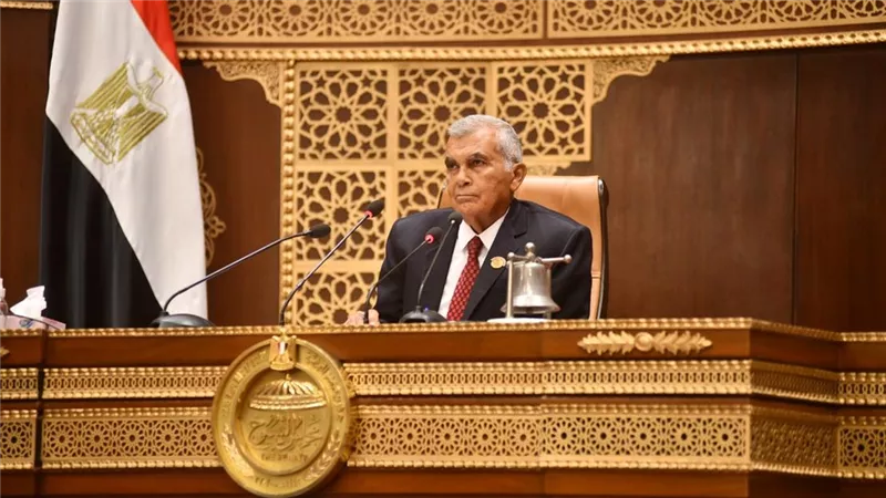 رئيس مجلس الشيوخ يهنئ البابا تواضروس الثاني والأخوة المسيحيين بعيد القيامة