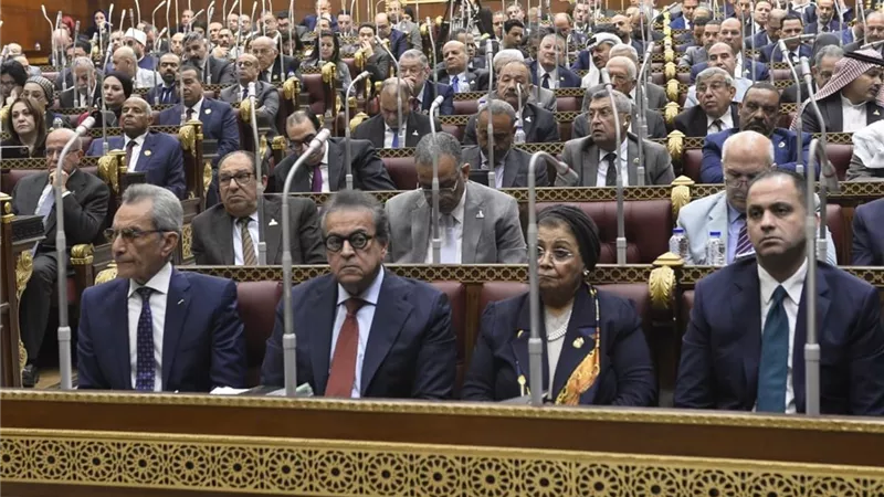 خالد عبدالغفار: 