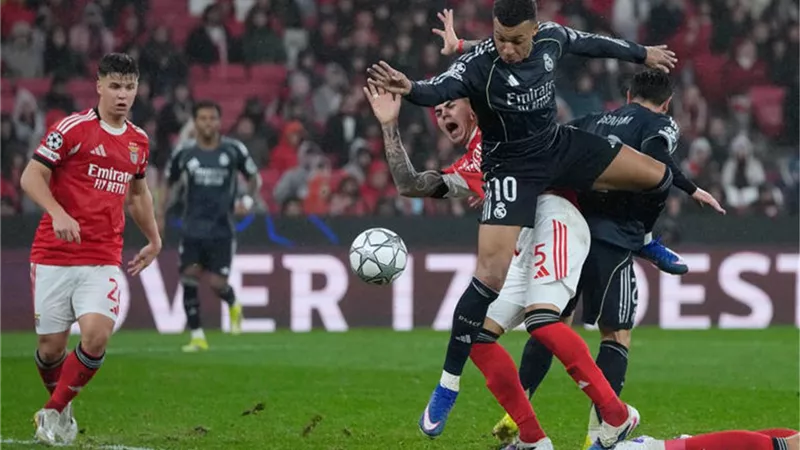 يويفا يعلن طاقم تحكيم مباراة ريال مدريد وبنفيكا في دوري أبطال أوروبا