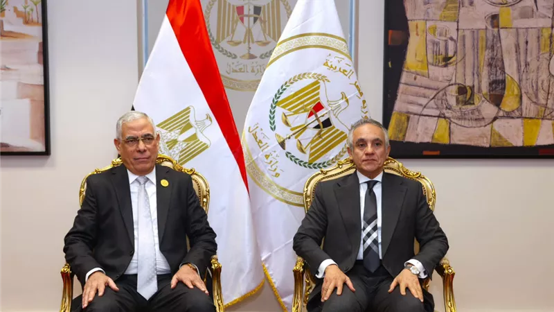 وزير العدل يستقبل النائب العام بديوان عام الوزارة بالعاصمة الإدارية
