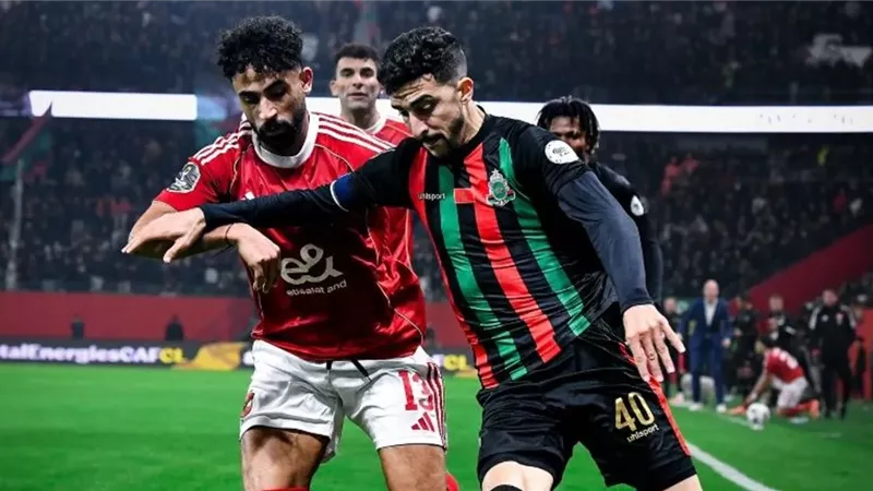 شوط أول سلبي بين الأهلي ونهضة بركان في دوري الأبطال 