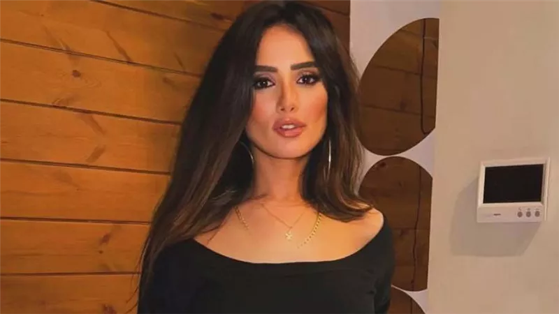 زينة: «طلعت الشهادات.. أنا وأولادي من الأشراف»                         