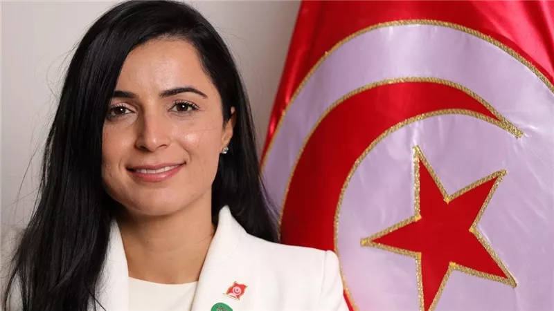 توقيف الناشطة السياسية التونسية ألفة الحامدي بمطار قرطاج