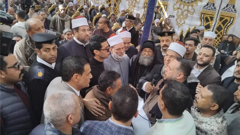 رئيس منطقة سوهاج الأزهرية يشارك في صلح ثأري ببندر جرجا