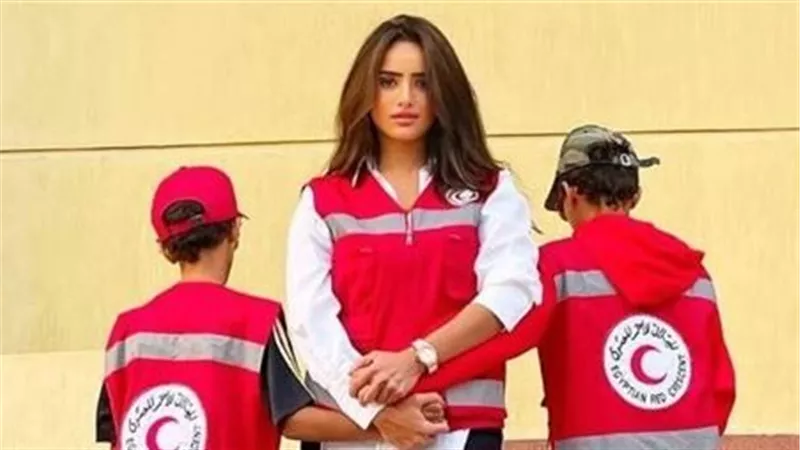 للمرة الأولى.. زينة تكشف عن صور نجليها زين وعز الدين 
