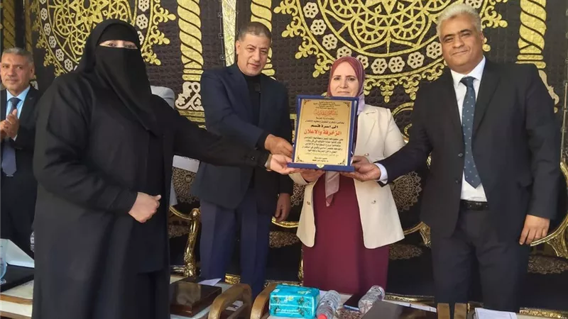 تفاصيل حفل تكريم أوائل الطالبات بمدرسة دسوق الثانوية الصناعية