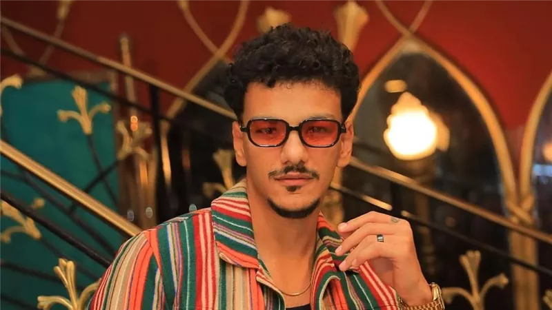 حودة بندق ينتهي من تسجيل تتر مسلسل 