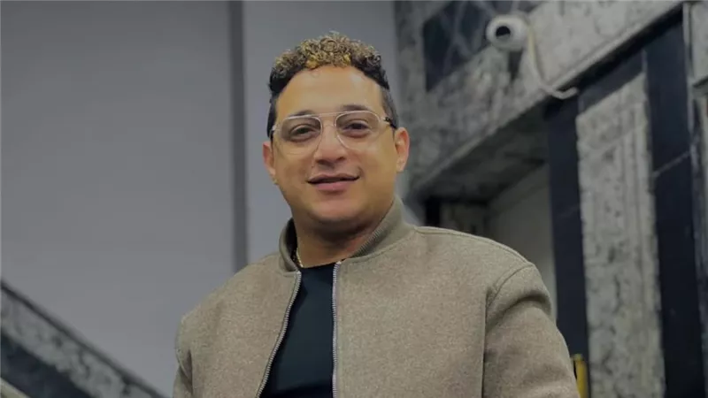 بعد نيته الاعتزال بناء على وصية والدته.. رضا البحراوي يستعين بآية قرآنية